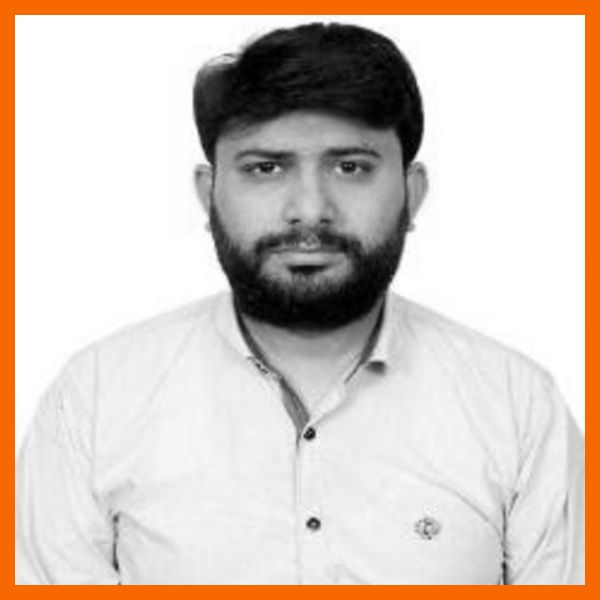 Naveed Qamar 1 Naveed Qamar